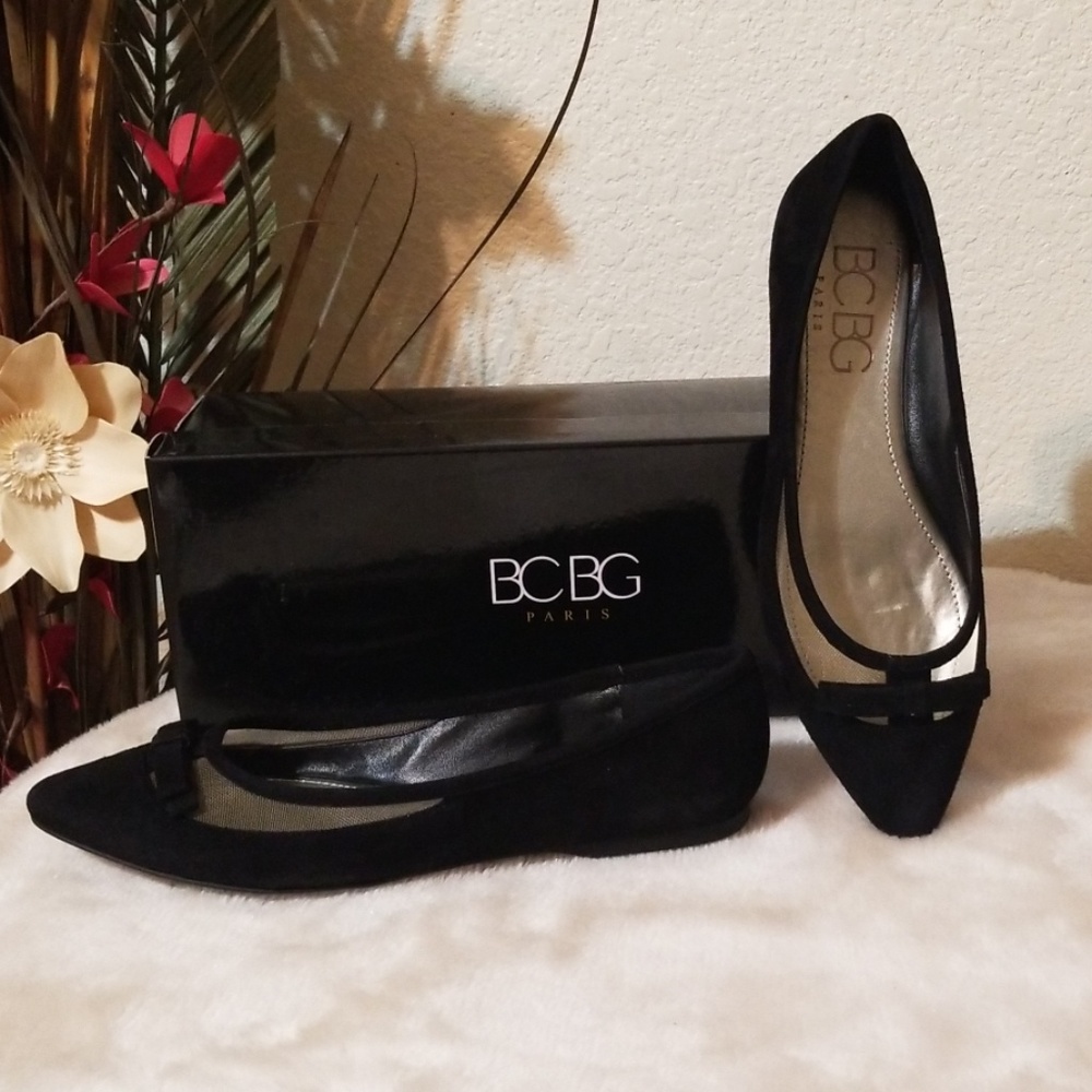 NIB<BCBG Paris> 👠 Zarine Black Suede Flats - Picture 2 of 8